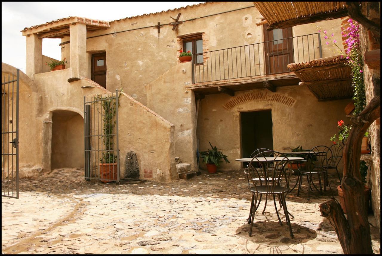 Albergo Diffuso Mannois Orosei Bagian luar foto