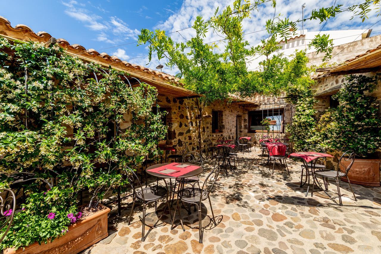 Albergo Diffuso Mannois Orosei Bagian luar foto